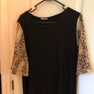 Bombom black and animal print shirt